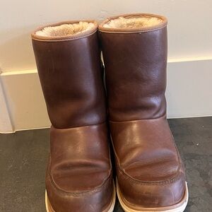 LL Bean Women’s size 11 Brown Leather Boots
